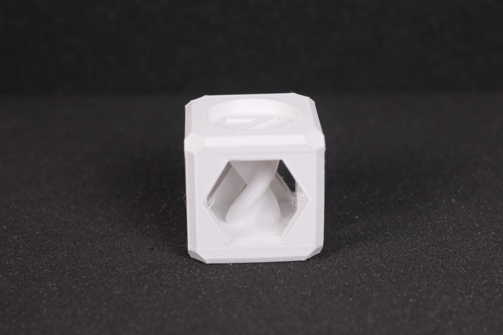 200-Helix-Test-Cube-printed-in-PETG-2.jpg