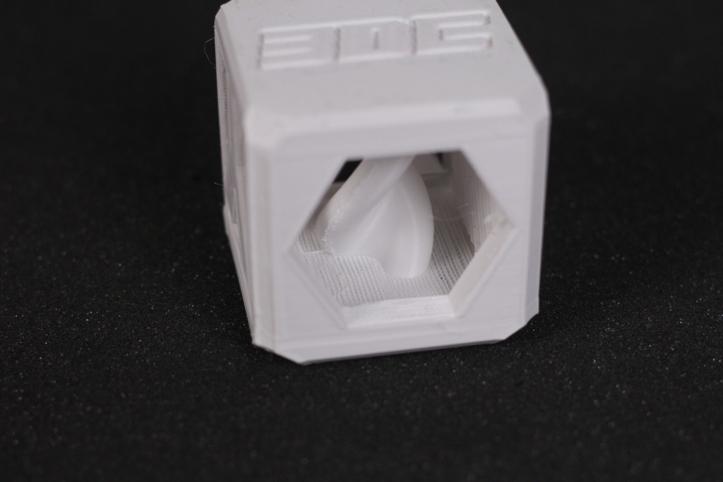 200-Helix-Test-Cube-printed-in-PETG-6.jpg