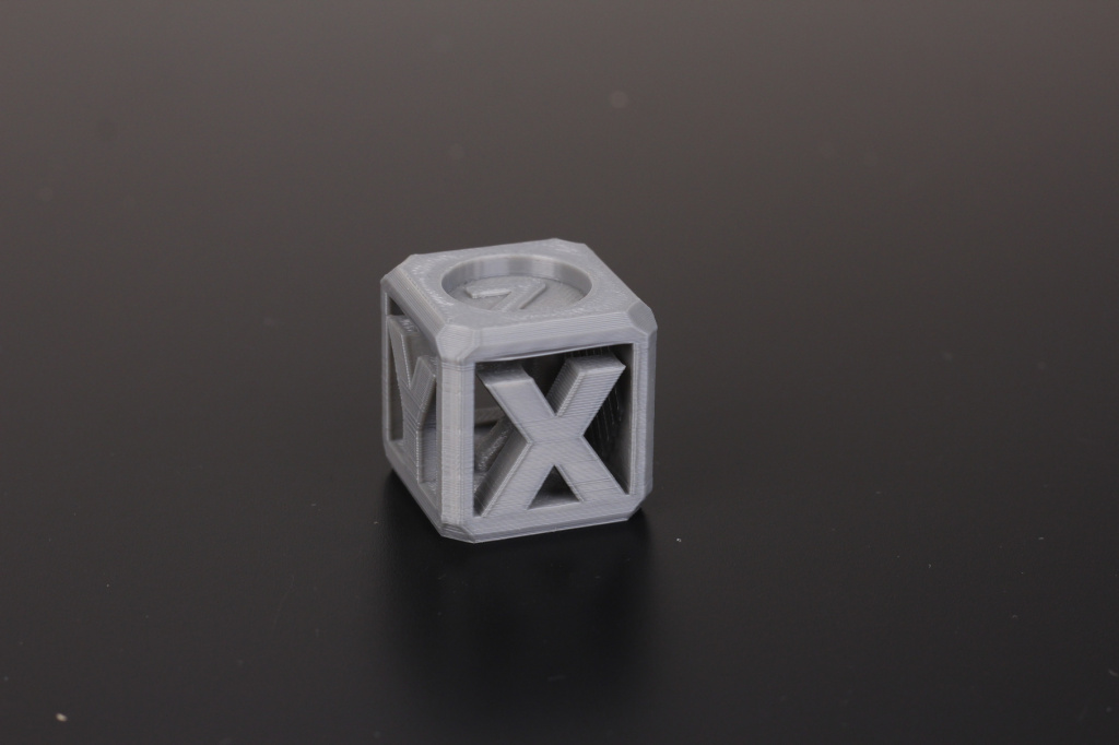 Helix-Cube-Test-Print-on-Sidewinder-X2-4.jpg