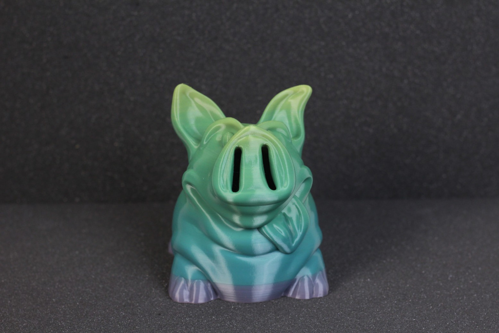 Piggy-PiggyBank-printed-on-the-Creality-Ender-2-Pro-1.jpg